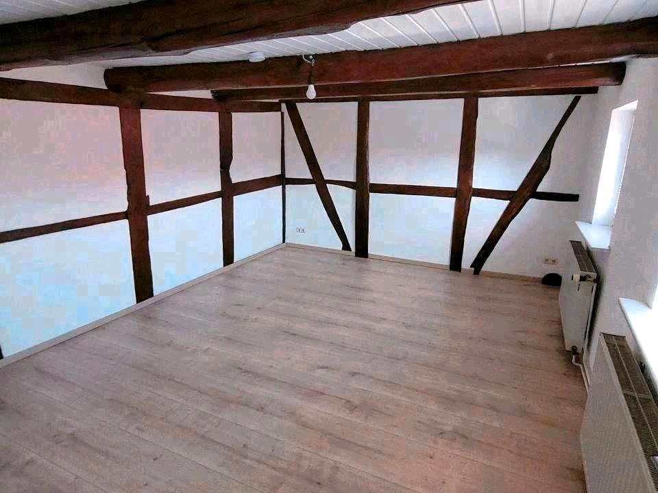 Thumbnail-3 Zimmer-111 m2 Mietwohnung im 1 OG in Lehre-Beienrode ab 1.7.26