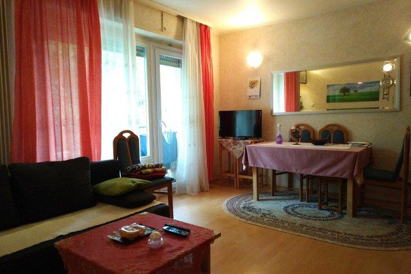 Thumbnail-Möblierte 1 Zimmer Wohnung mit Balkon