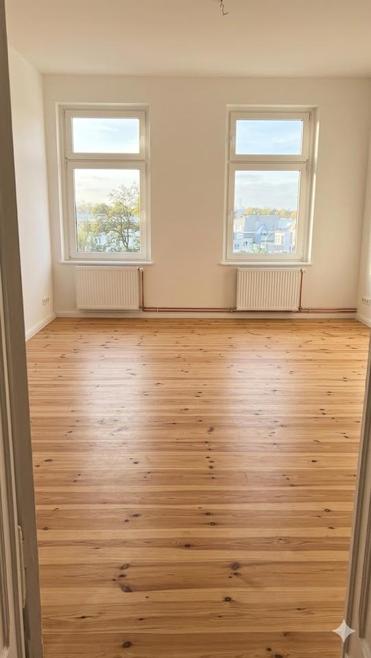 Thumbnail-Frisch sanierte 4 Zimmerwohnung im 2. OG in Oranienburg zu vermieten