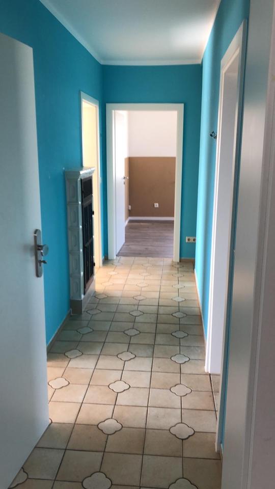 Thumbnail-110 qm; 4 Zimmer, Küche, Bad, Balkon; ruh. Lage, Hü.-Rechtenbach