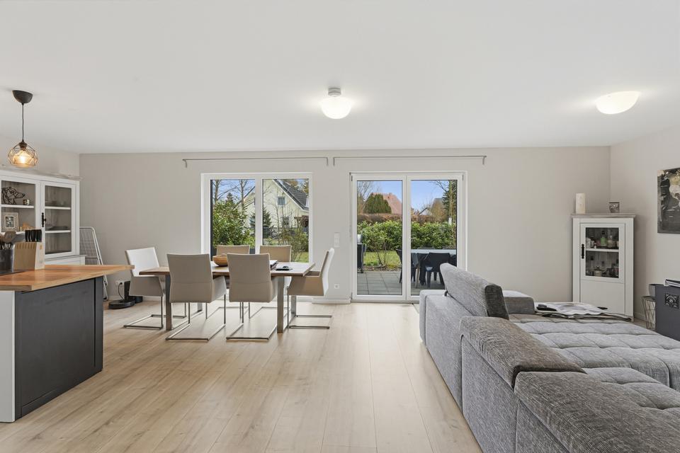 Thumbnail-***Großzügiges Wohnen im Grünen – EG mit Terrasse & Privatgarten***