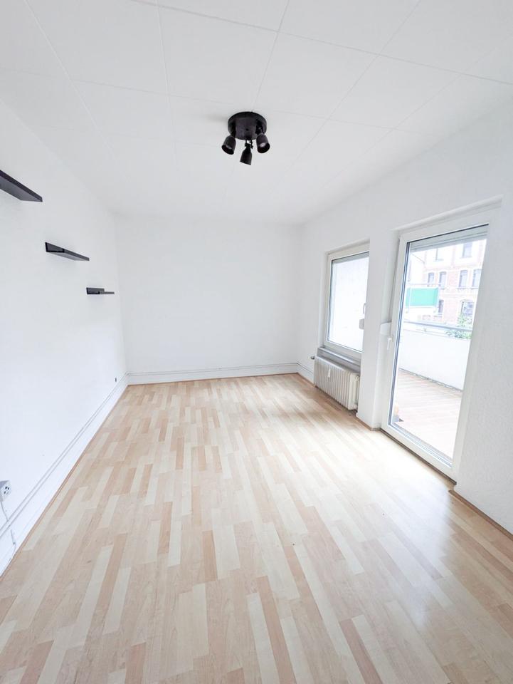 Thumbnail-3-ZKB Wohnung mit Balkon in Stadtnähe