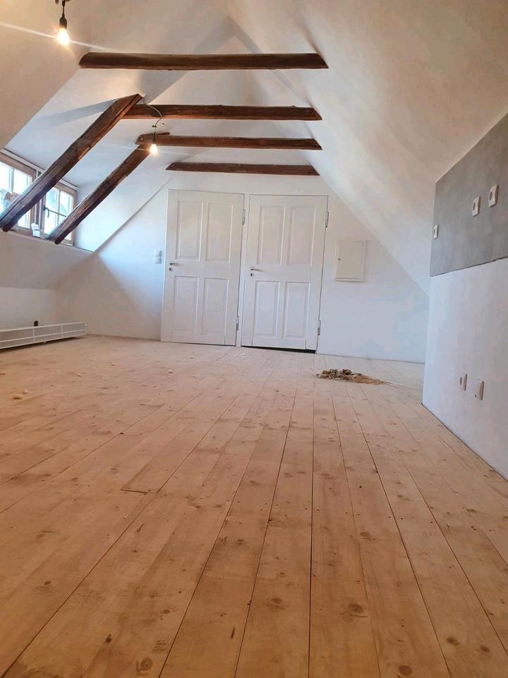 Thumbnail-schöne Dachgeschosswohnung in Saalenähe!