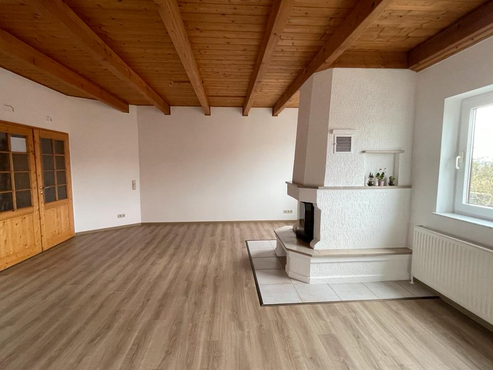 Thumbnail-sehr schöne 4 Zimmerwohnung 160qm im Zweifamilienhaus