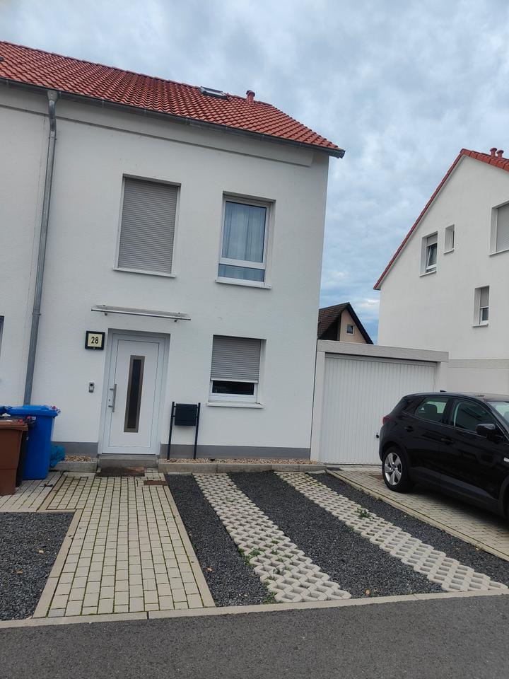 Thumbnail-Reiheneckhaus 127m Stockstadt am Main mit Garage und Einbauküche