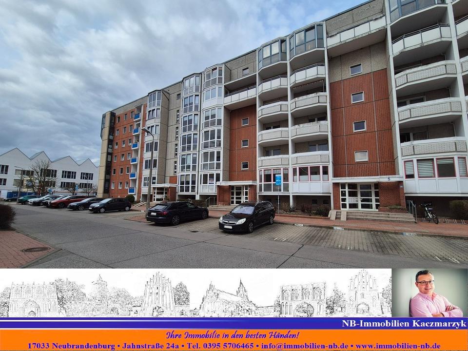 Thumbnail-4 Raum Wohnung mit 2 Balkonen - in der Nähe zum Tollensesee und zum Zentrum