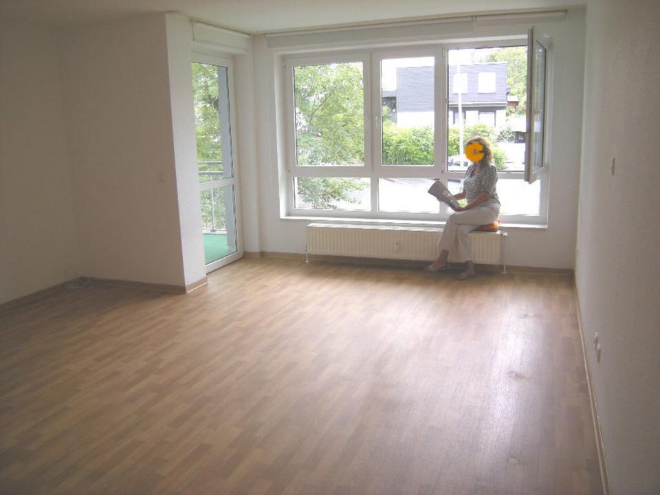 Thumbnail-1-Zimmer-Apartment (seniorengerecht, barrierefrei) - sofort frei