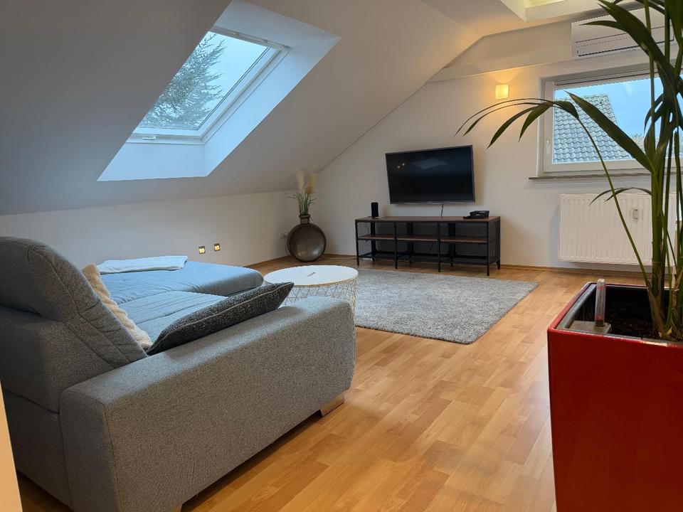 Thumbnail-Voll möbliert, hochwertig ausgestattete Wohnung mit Balkon in St. Augustin Hangelar, 10 min bis Bonn