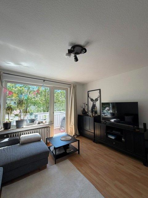 Thumbnail-Ruhige sonnige 2,5 Zimmer Whg. in Oberkassel mit Balkon