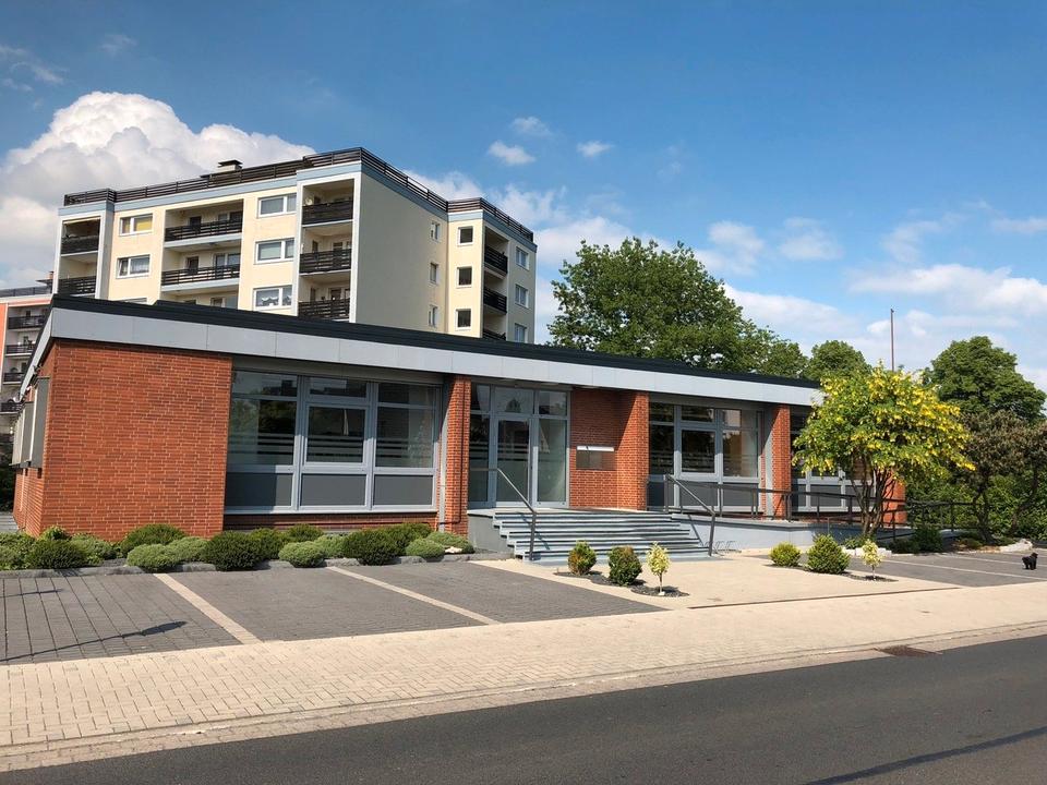 Thumbnail-Gewerbe- Praxis- Geschäft- Laden- Bürofläche (614 m²) |