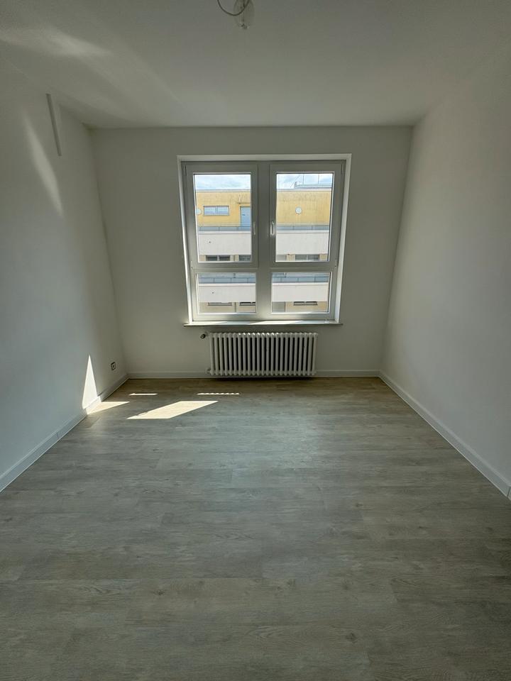 Thumbnail-Mehrfamilienhaus mit Ladenlokal