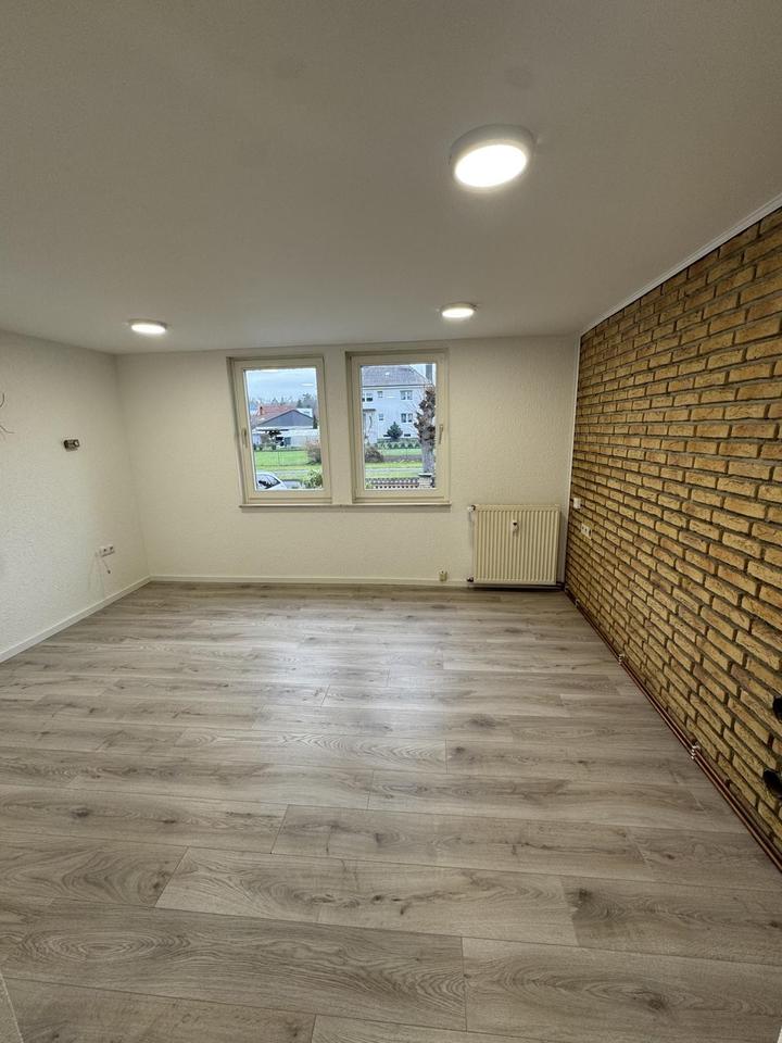 Thumbnail-1-Zimmer Wohnung Saniert Erstbezug Stellplatz XXL Terrasse Hütte