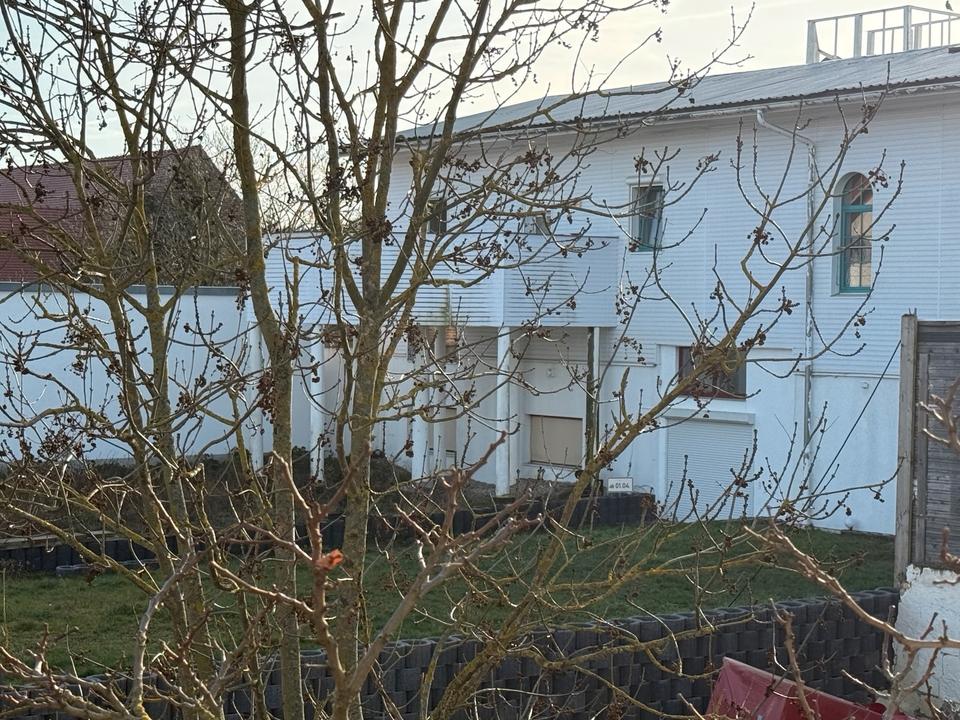 Thumbnail-Gewerbe bzw. Unterkünfte u Wohnung, 2x230 m² zzgl. Grundstück