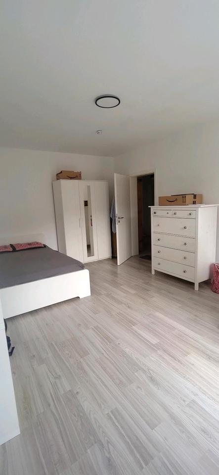 Thumbnail-Unmöbliertes 1 Zimmer in einer schönen 4-Zimmer-WG im Ostviertel