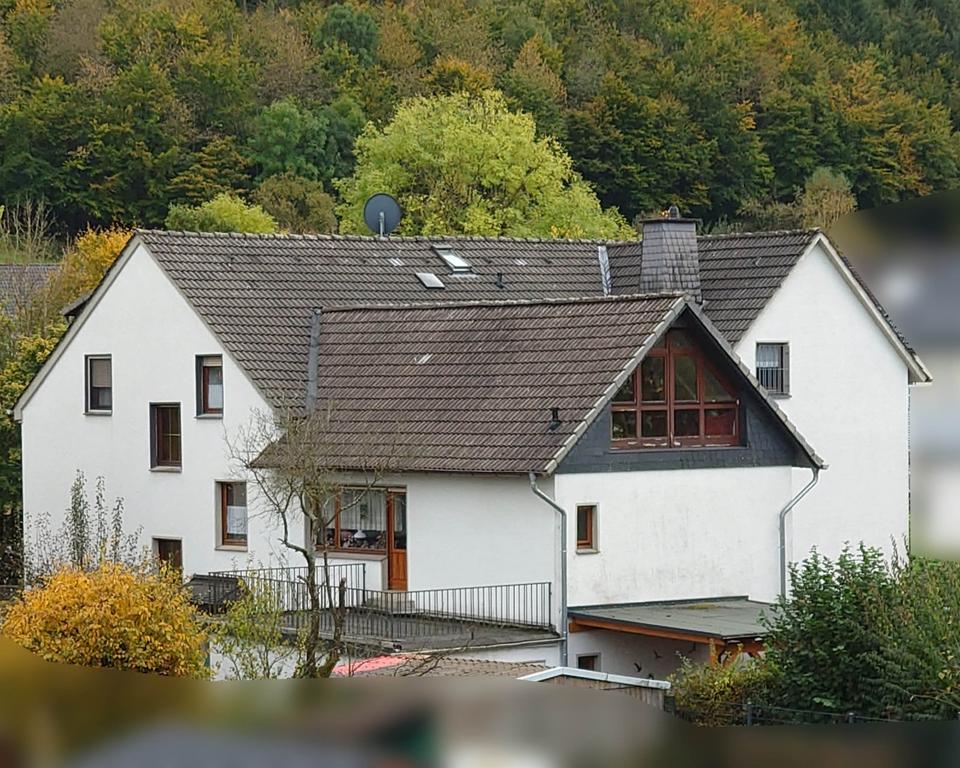 Thumbnail-Mehrfamilienhaus mit solider, langfristiger Vermietungsstruktur i
