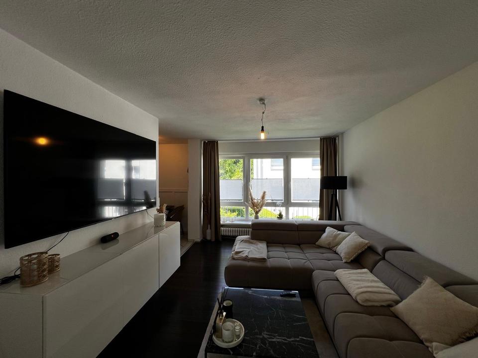 Thumbnail-Helle 3-Zimmer-Wohnung mit zwei Balkonen in ruhiger Lage