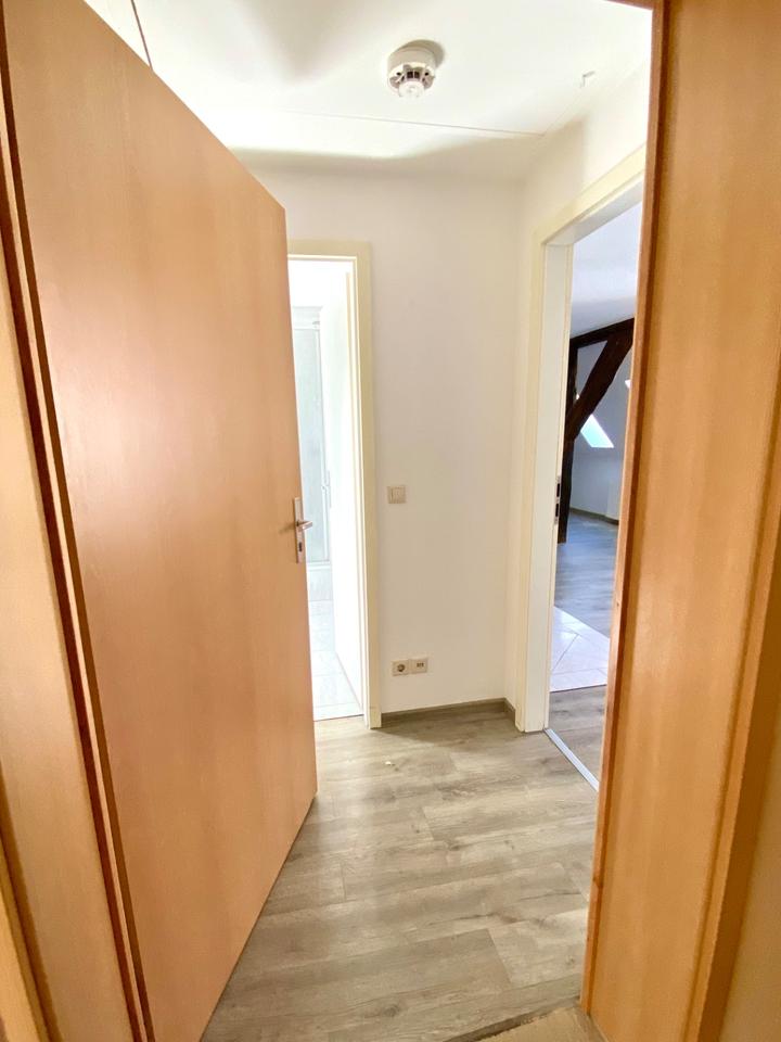 Thumbnail-Ruhige 1-Raum-Whg. zu vermieten, zentrale Lage, PP optional mgl.