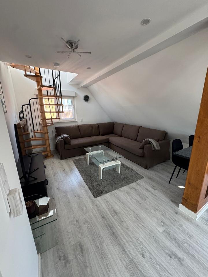 Thumbnail-Möbelierte 3 Zimmer Wohnung in Düsseldorf Stockum im Vollpaket
