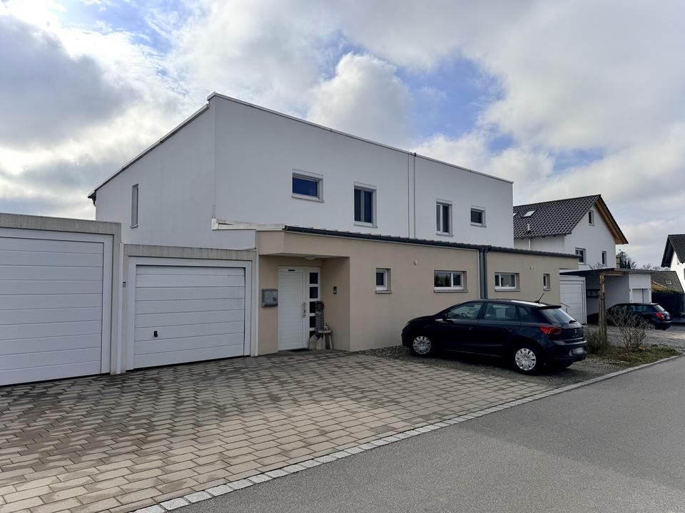 Thumbnail-Moderne Doppelhaushälfte mit Garten, Garage und Top-Energieeffizienz (A+) in ruhiger Lage!