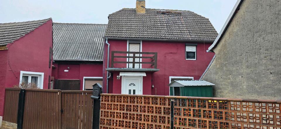 Thumbnail-Einfamilienhaus sanierungsbedürftig