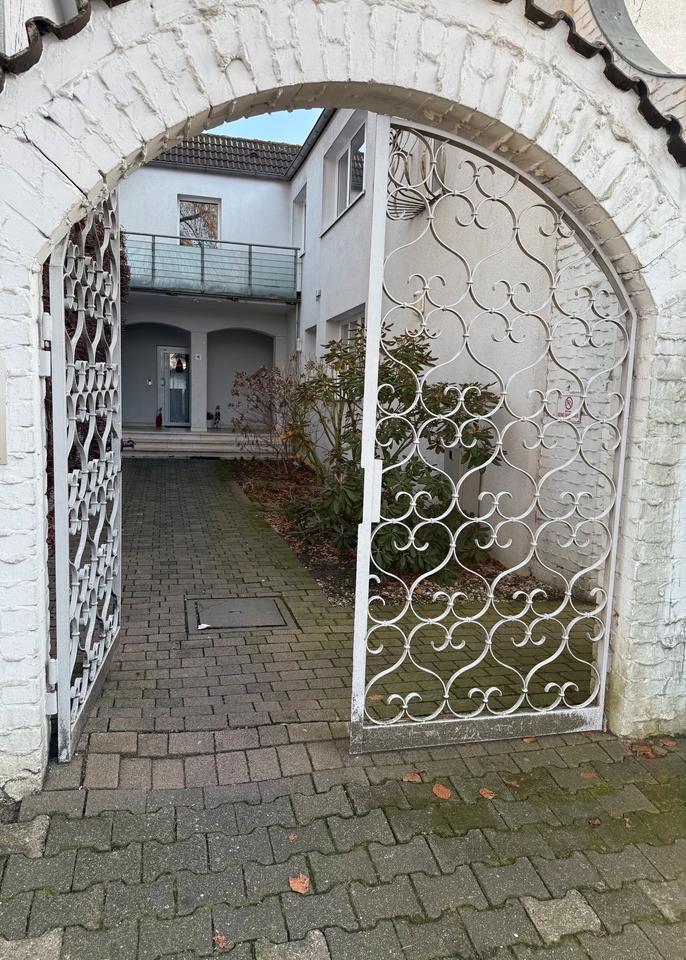 Thumbnail-Frisch renovierte 4 Zimmer Wohnung mit Balkon in Kattenstroth