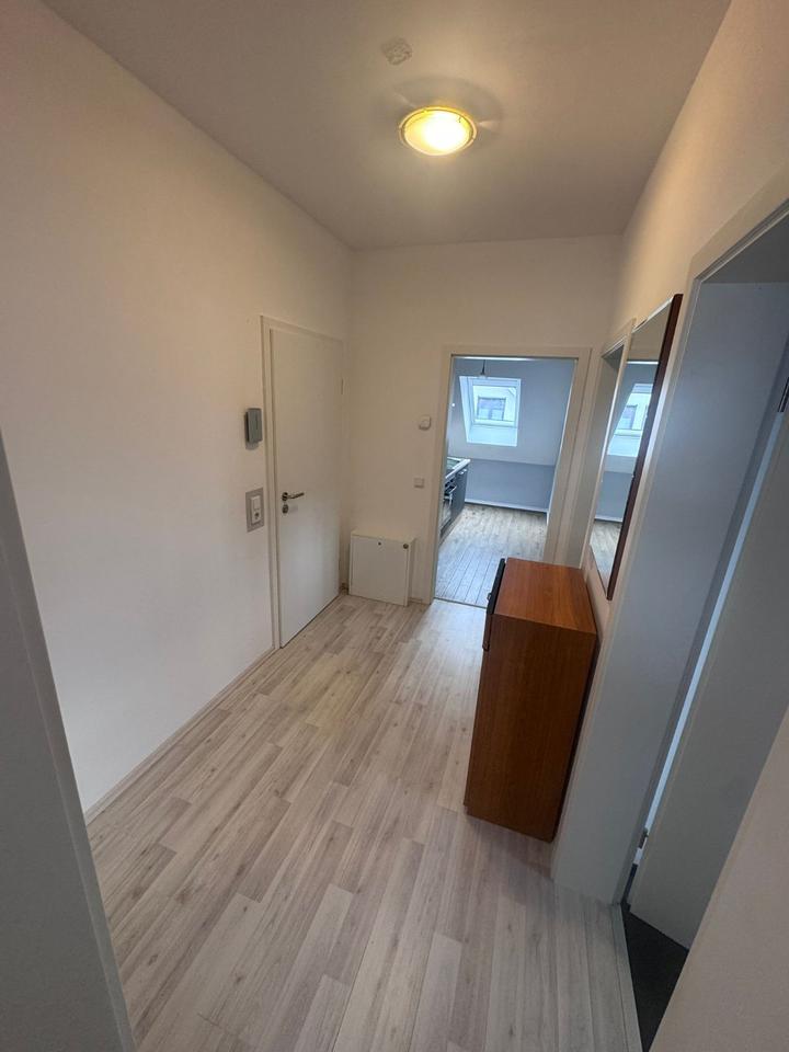 Thumbnail-2-Zimmer-Wohnung, 45 qm, frisch renoviert – ab Januar bezugsfert.