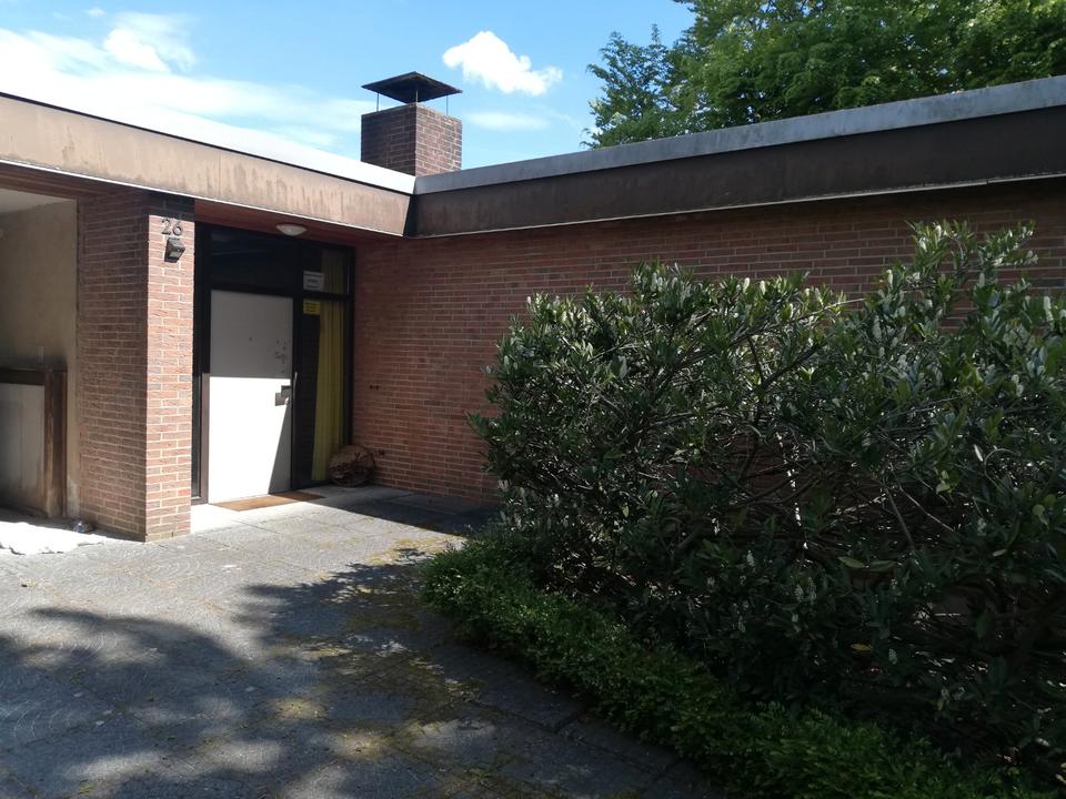 Thumbnail-Außergewöhnl.Atrium-Bungalow in SW Lage mit Fernblick