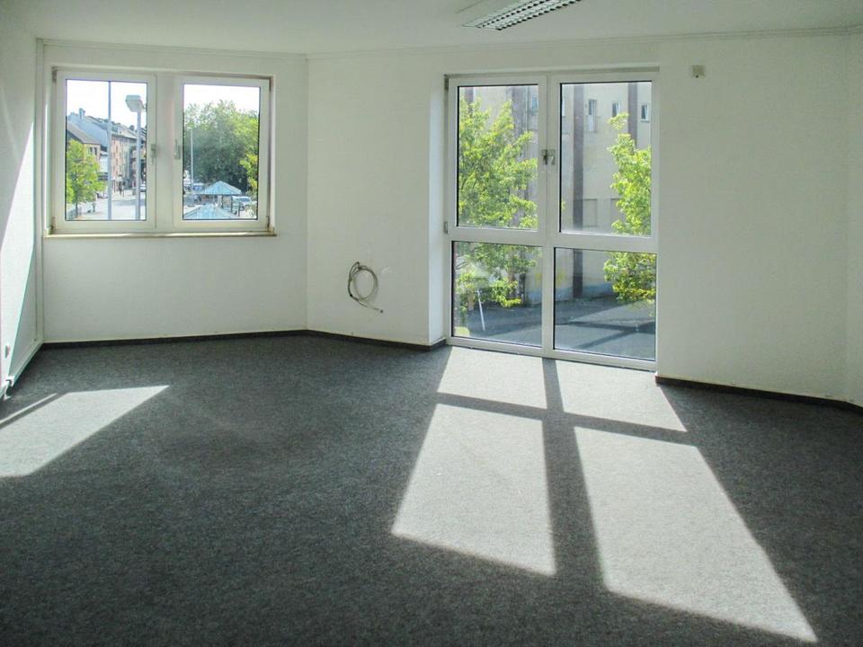 Thumbnail-Modernes Büro - gegenüber vom Bahnhof