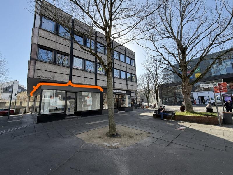 Thumbnail-Eckladen nahe Fronhofer Galeria mit großem Schaufenster! Nicht für Friseur oder Shishabar!