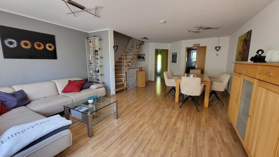 Thumbnail-Attraktives, gepflegtes Reihenhaus in Leonberg Gebersheim