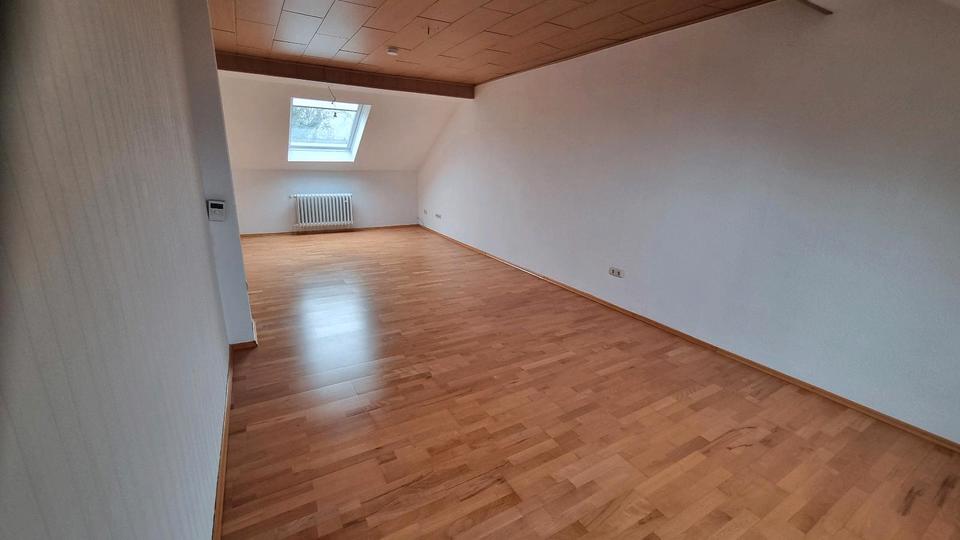 Thumbnail-Helle DG-Wohnung mit 2,5 Zimmern in Stolberg Breinig