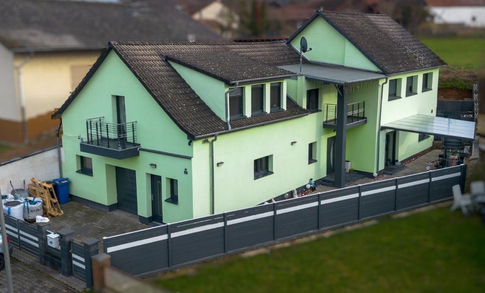 Thumbnail-Haus zu verkaufen plus separate kleine Wohnung in Reichelsheim