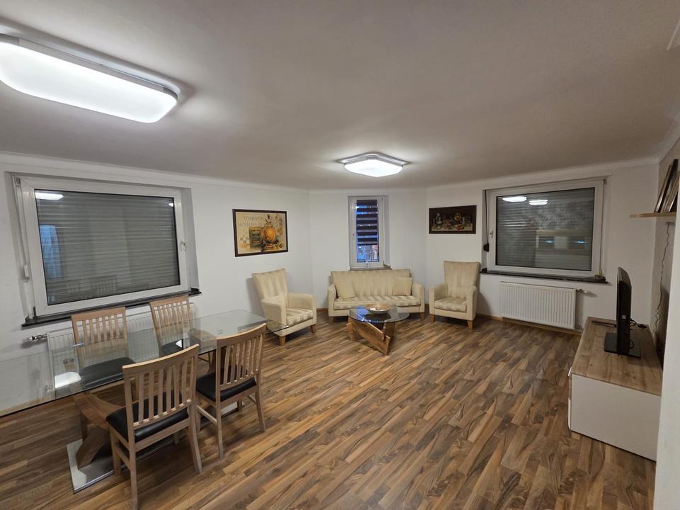 Thumbnail-Moderne Wohnung inklusive Einbauküche, Waschmaschine und Balkon