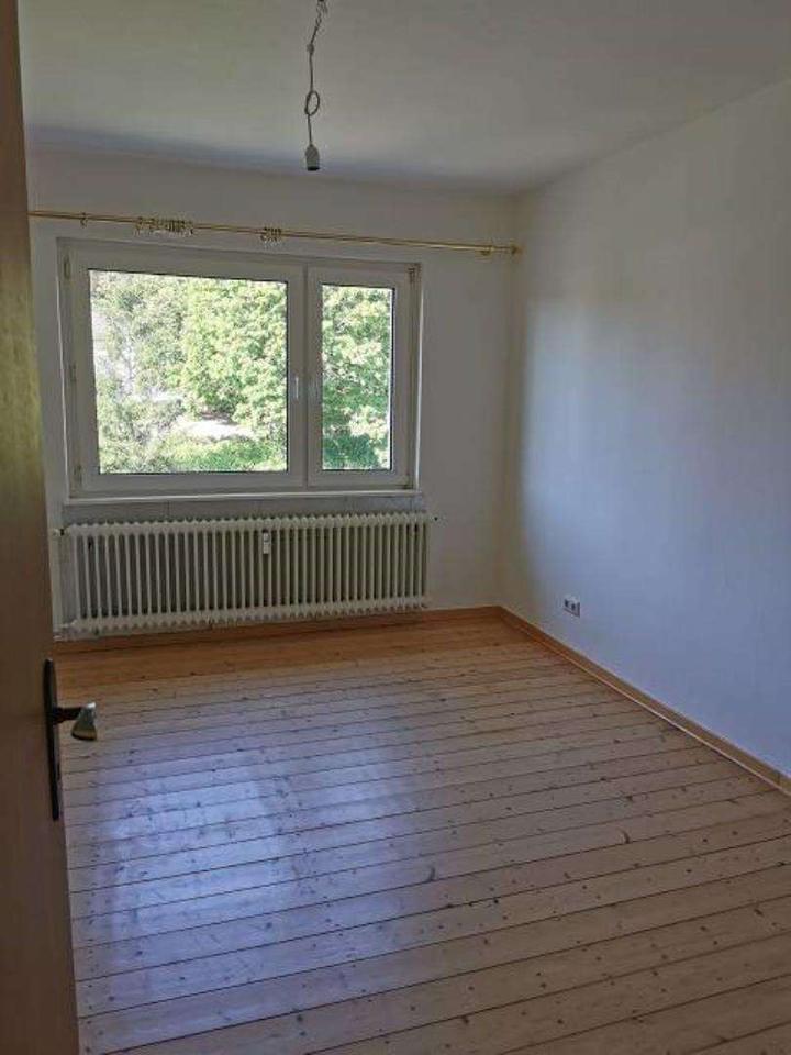 Thumbnail-Geräumige 3-Zimmer-Wohnung zu vermieten