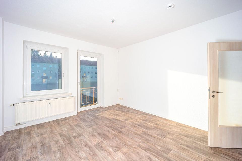 Thumbnail-Mit Wohnberechtigungsschein - 3-Raumwohnung mit Balkon