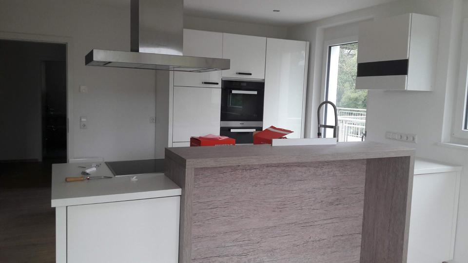 Thumbnail-5,5-Zimmer-Wohnung mit Terrasse und Garten