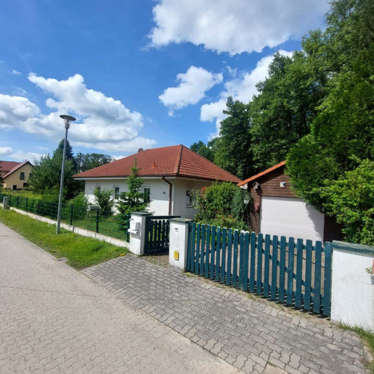 Thumbnail-Erstbezug: Saniertes EFH am Pätzer See – Waldrand, Garage, EBK