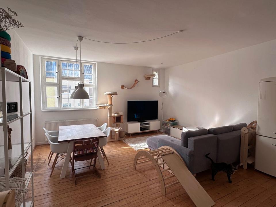 Thumbnail-Helle 3-Zimmer+HWR-Altbauwohnung– zentrale Lage Dortmund
