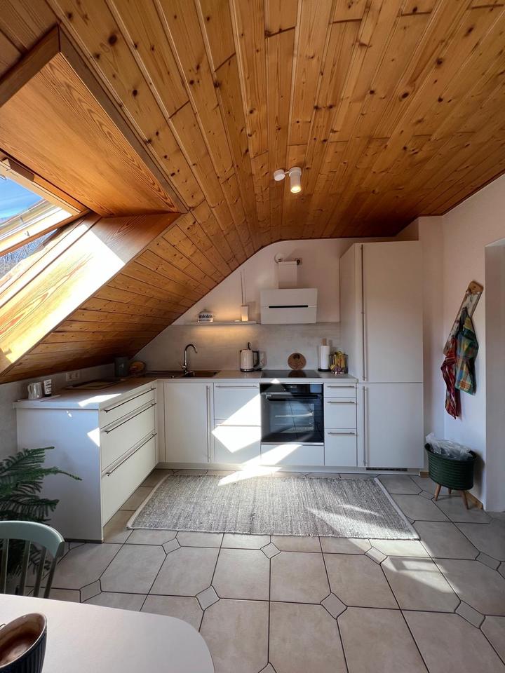 Thumbnail-Vermiete DG Wohnung in Höchberg