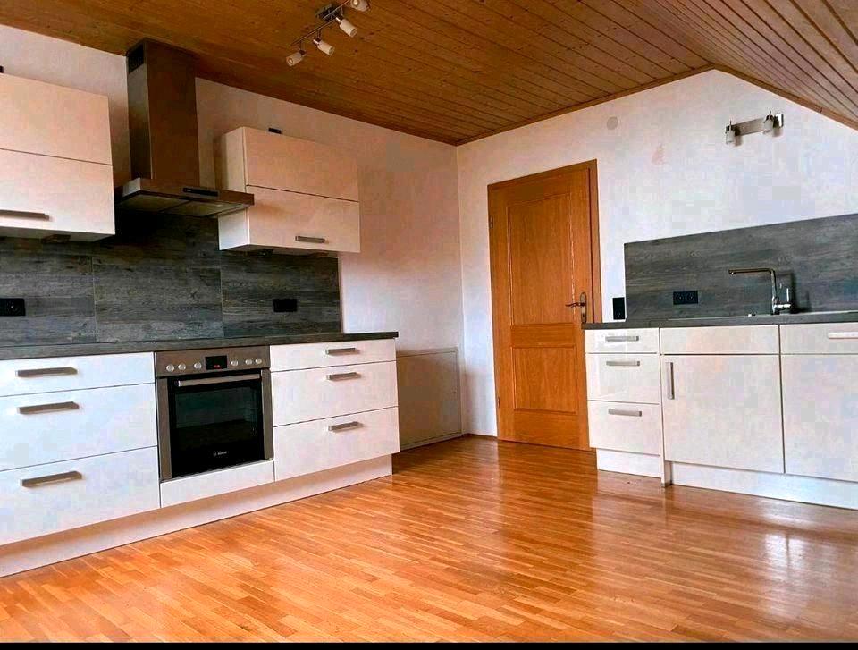 Thumbnail-Großzügige 2,5 Zimmer Wohnung in Regensburg Keilberg
