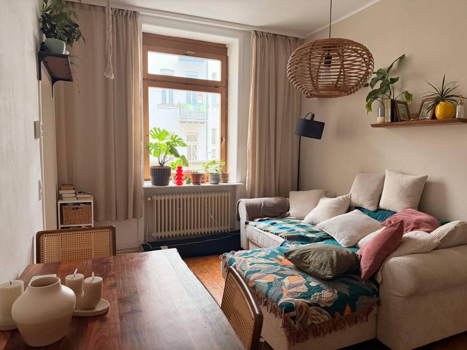 Thumbnail-Ruhige Altbauwohnung im Westend - möblierte Untermiete ab Mai