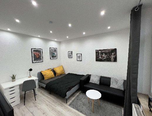Thumbnail-möbliertes Apartment mit eigenem Bad in topsaniertem Haus - ideal für Studentinnen Schülerinnen