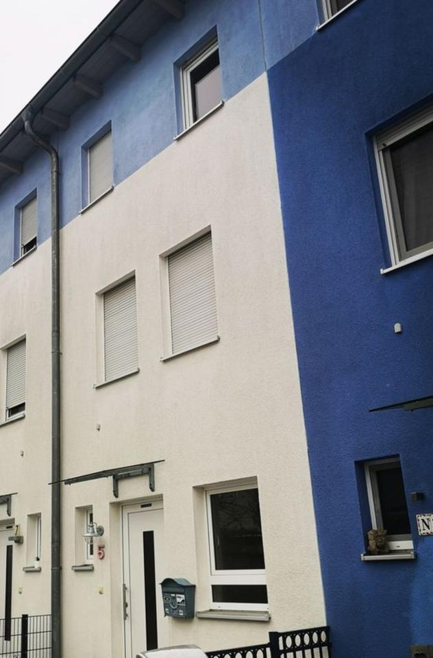 Thumbnail-Zentrales City-Reihenhaus mit Sauna zu vermieten 4,5 Zi.