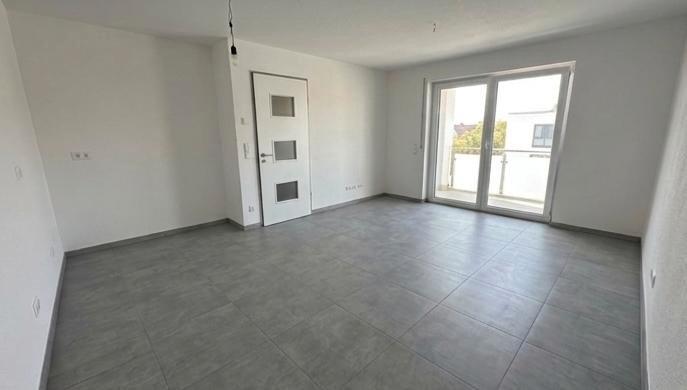Thumbnail-Moderne 2-Zimmer-Neubauwohnung mit Fußbodenheizung und Balkon in