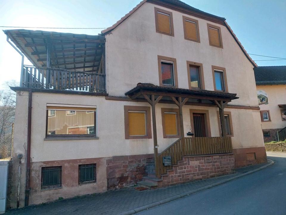 Thumbnail-Immobilie Wohnhaus mit Garten und Gerahe