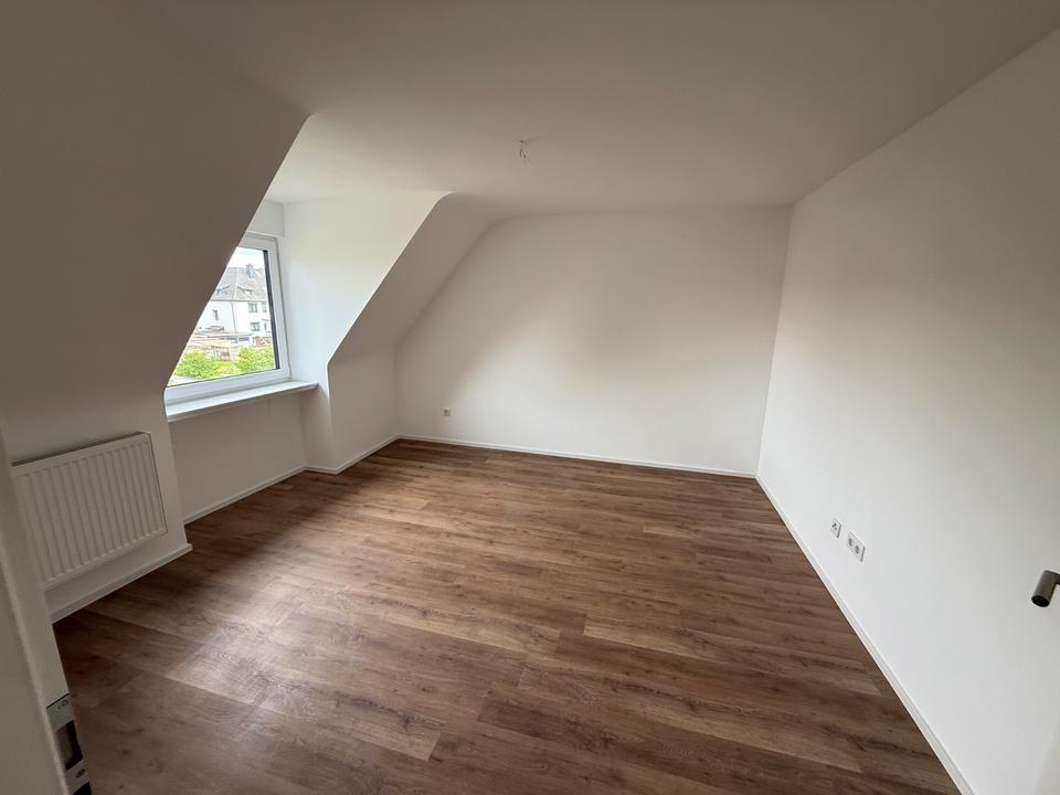 Thumbnail-Erstbezug nach Sanierung: Moderne 2-ZKB mit Garten & Top-Anbindung (Nähe VW Baunatal)