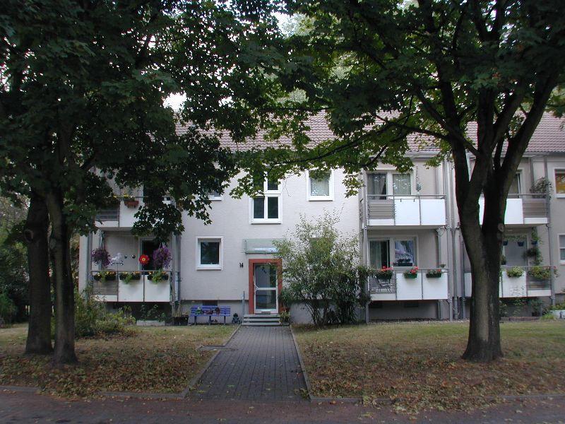 Thumbnail-Bei VIVAWEST die Sonnenstrahlen auf dem eigenen Balkon genießen.
