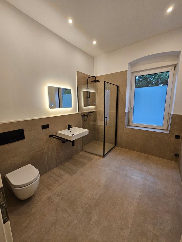 Thumbnail-Luxuriöse 2-Zimmer Erdgeschosswohnung mit großer Terasse