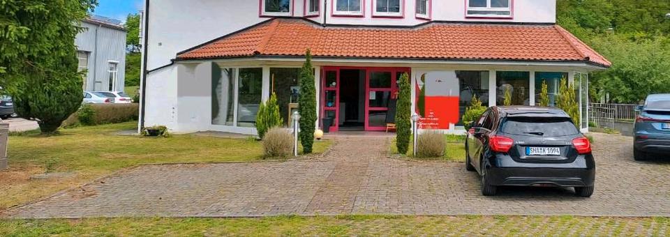 Thumbnail-Vermiete Ausstellungs- und Lagerfläche