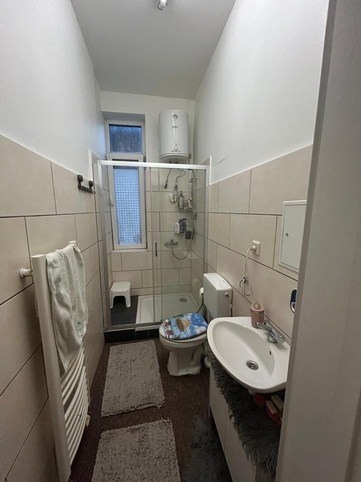 Thumbnail-Anfragestopp - 4 Zimmer Wohnung zu vermieten